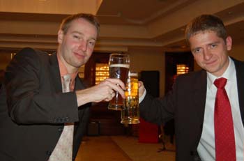0048_ball-2006